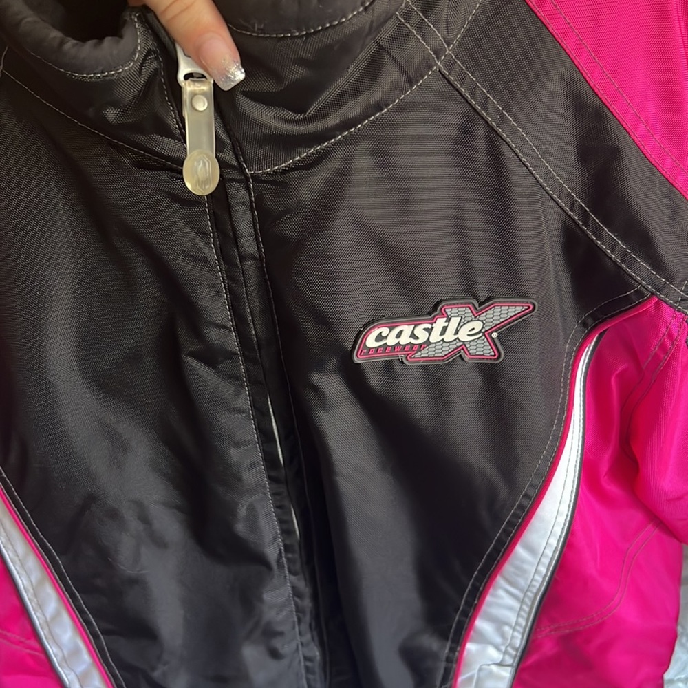 CastleX - Picture 3 of 6